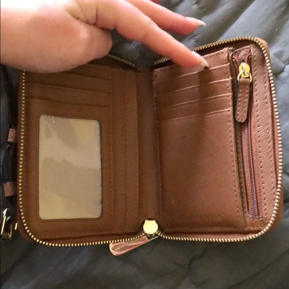 Michael Kors Brown Key & Card Holder - Picture 3 of 4